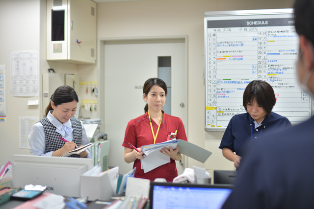 8:30 事務所での朝礼