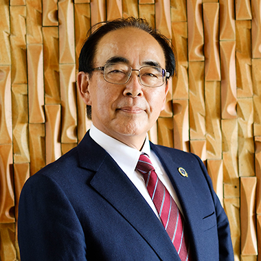 沖縄リハビリテーション福祉学院 学院長 金谷 文則